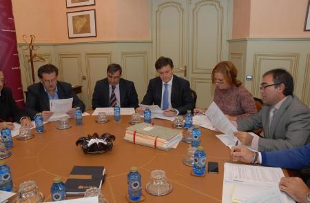 Imagen La Diputación recibe 200.000 euros del ECYL para la creación de empleo